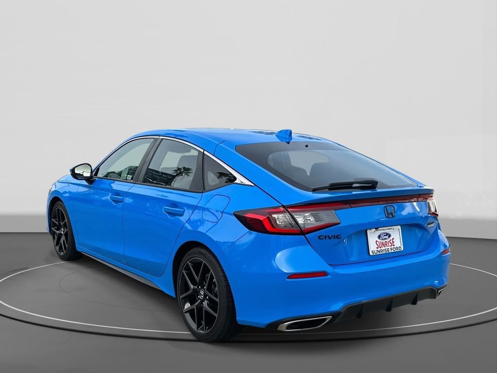 Used 2023 Honda Civic Sport Touring image 2
