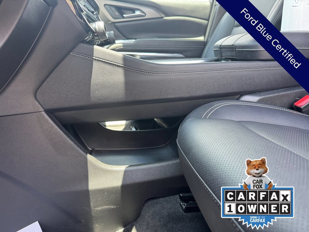 Used 2025 Chevrolet Traverse LT FWD image 41