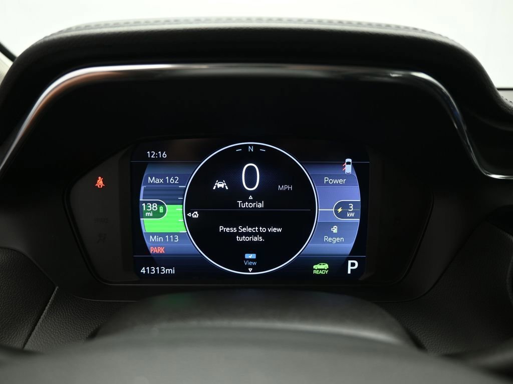 Used 2022 Chevrolet Bolt EUV LT w/ Convenience Package image 39