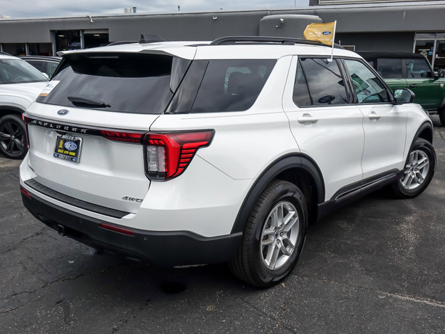Certified 2025 Ford Explorer Active AWD/4WD image 8