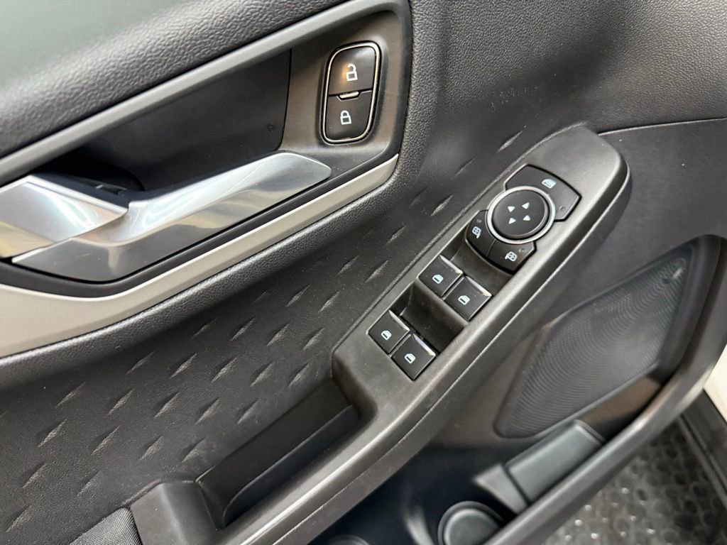 Certified 2020 Ford Escape SE image 25