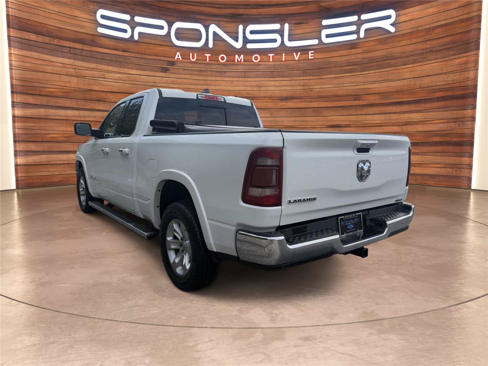 Used 2020 RAM 1500 Laramie RWD image 4