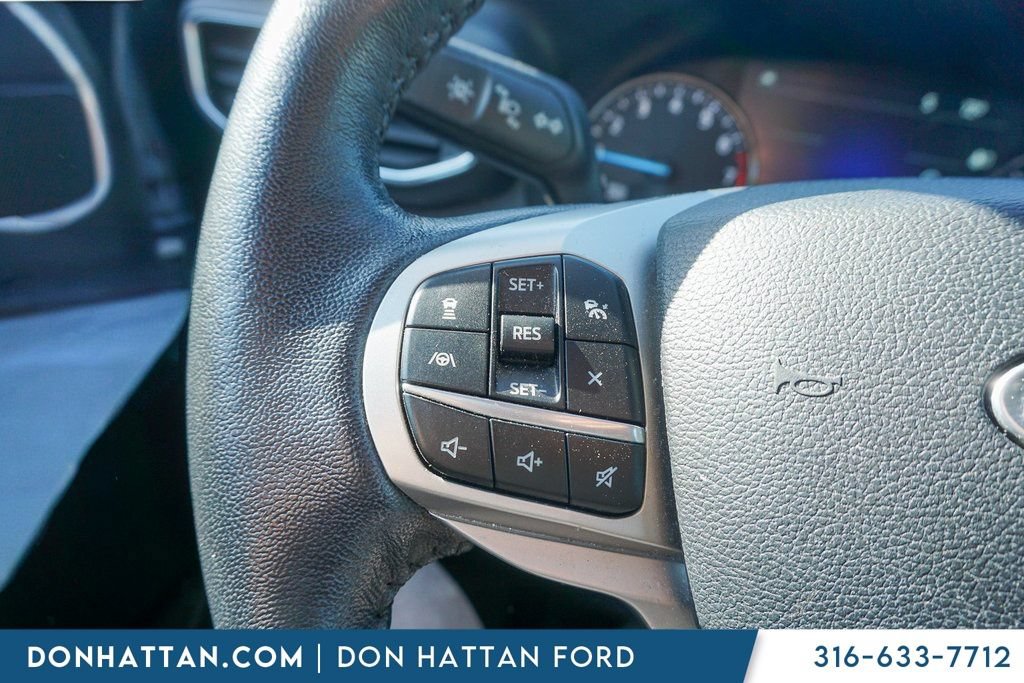 Certified 2022 Ford Explorer XLT w/ Equipment Group 202A AWD/4WD image 11
