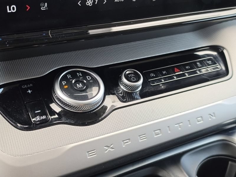 Certified 2025 Ford Expedition Max Active RWD image 28