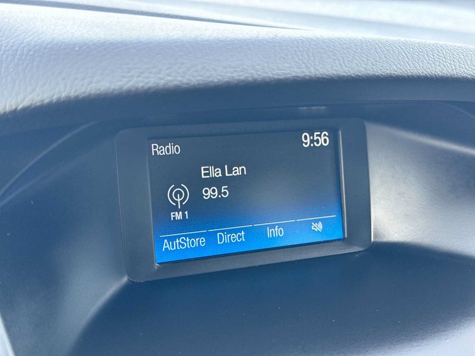 Certified 2018 Ford Focus S FWD image 27