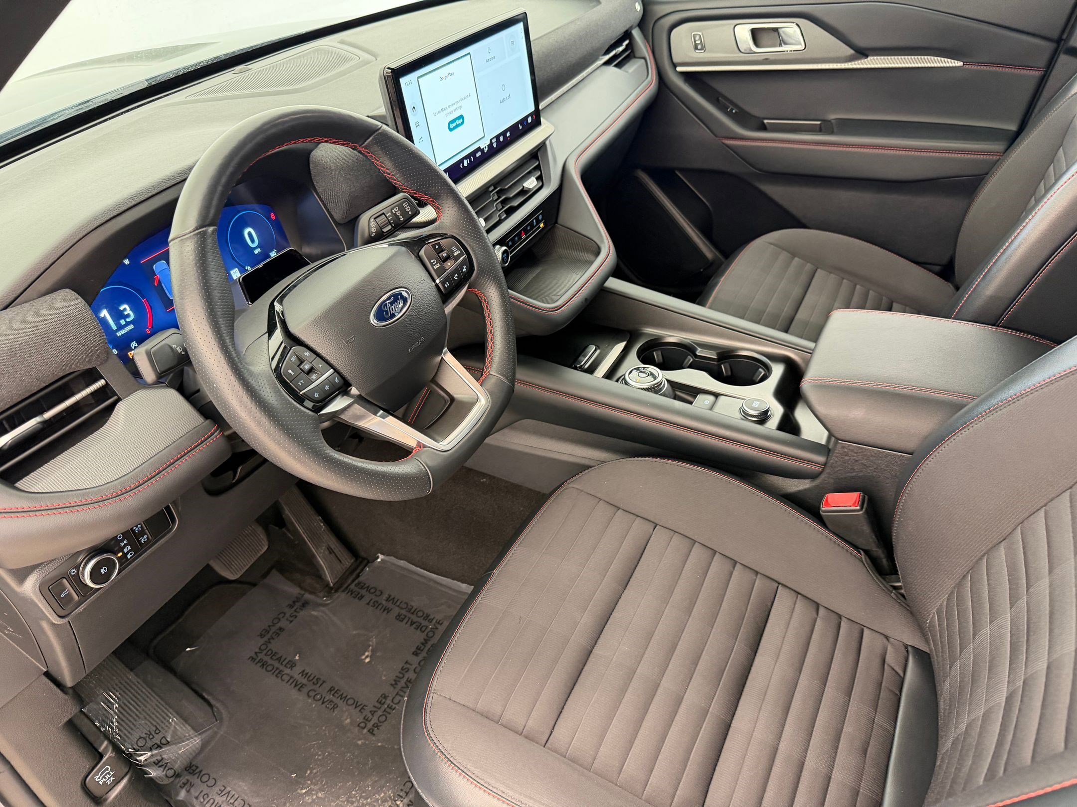 Certified 2025 Ford Explorer ST-Line w/ ST-Line Street Pack image 4