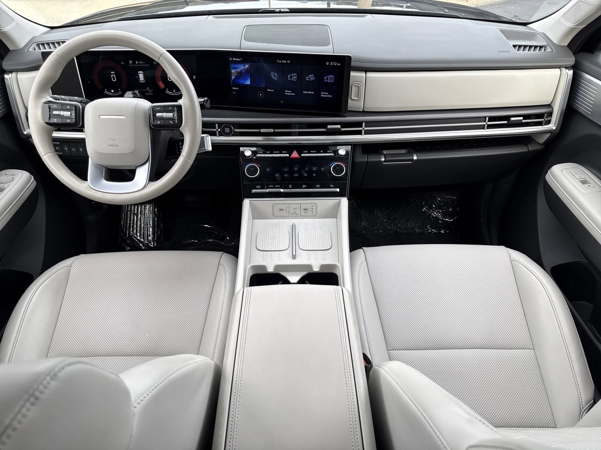 Used 2025 Hyundai Santa Fe SEL image 9