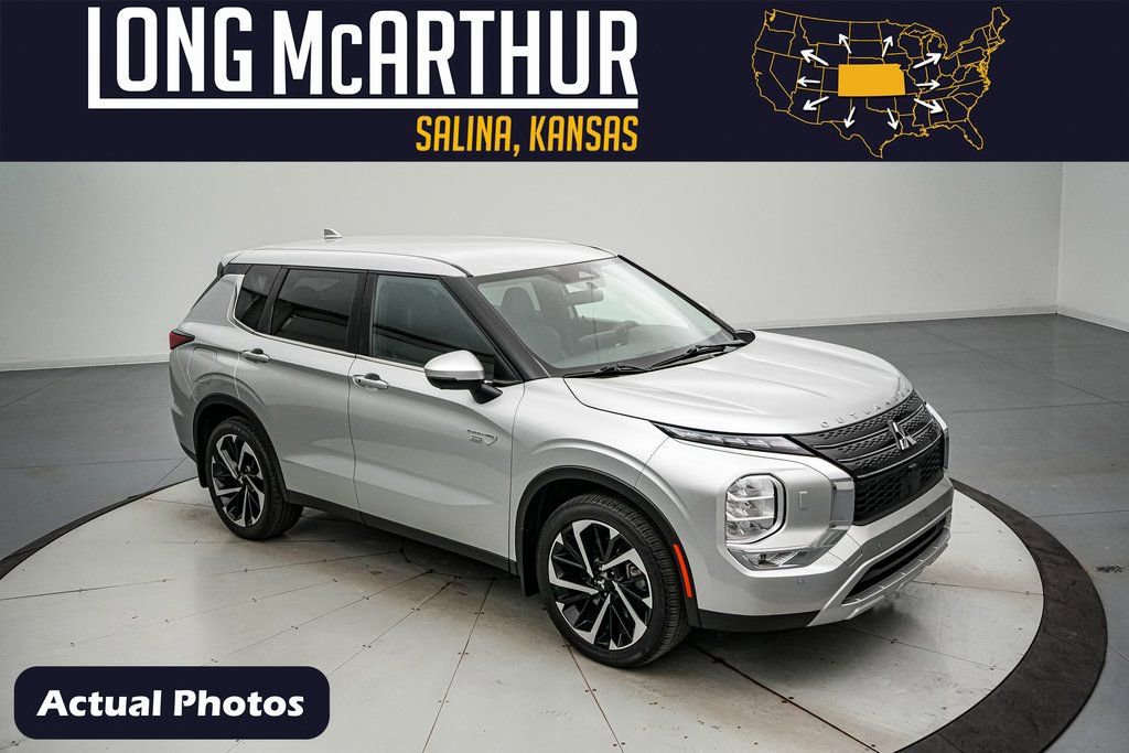 Used 2024 Mitsubishi Outlander SE image 7