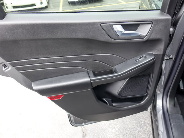 Certified 2025 Ford Escape Platinum image 21