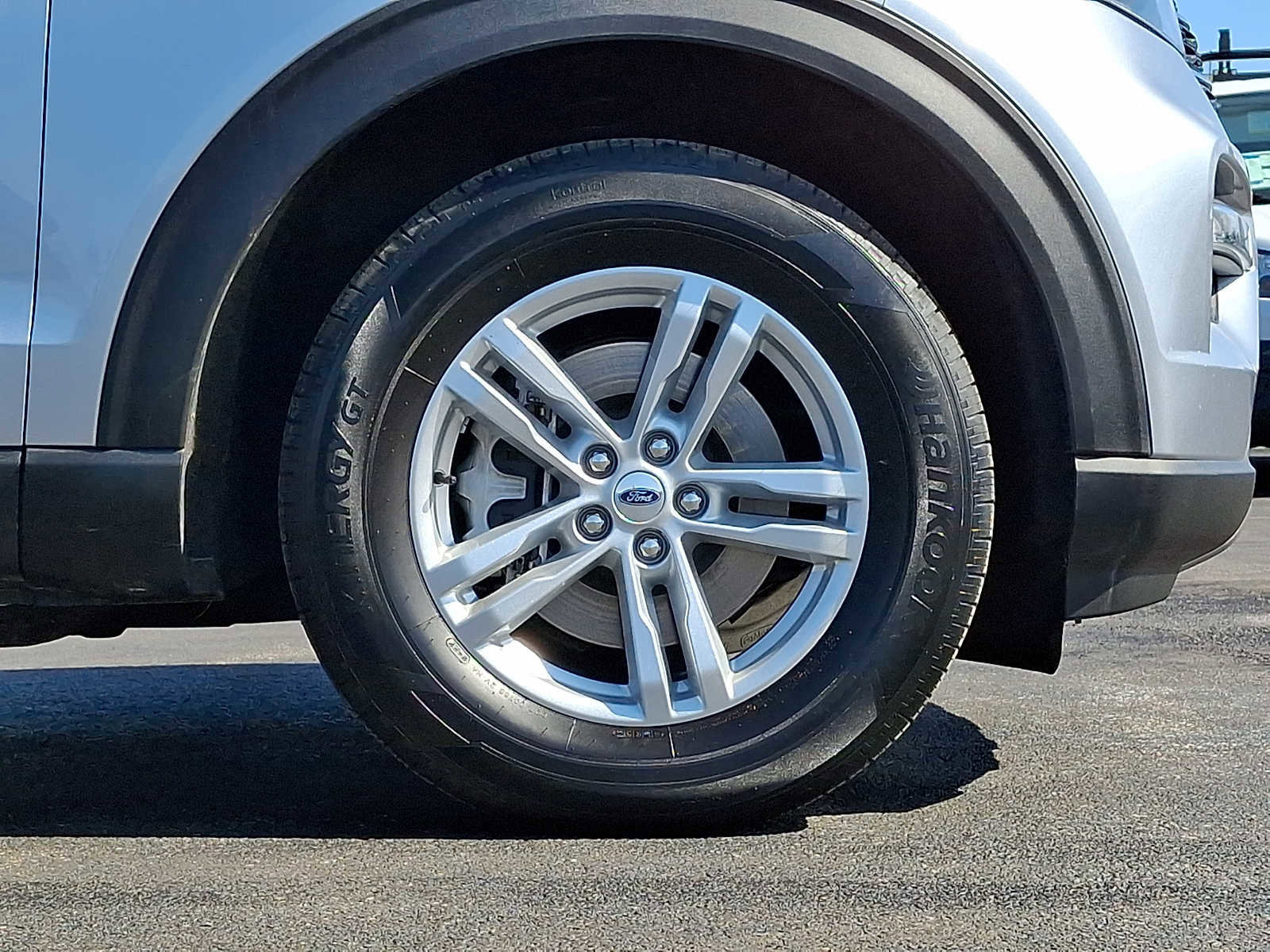 Certified 2022 Ford Explorer XLT w/ Equipment Group 202A image 8