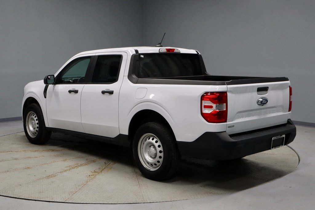 Certified 2024 Ford Maverick XL image 3