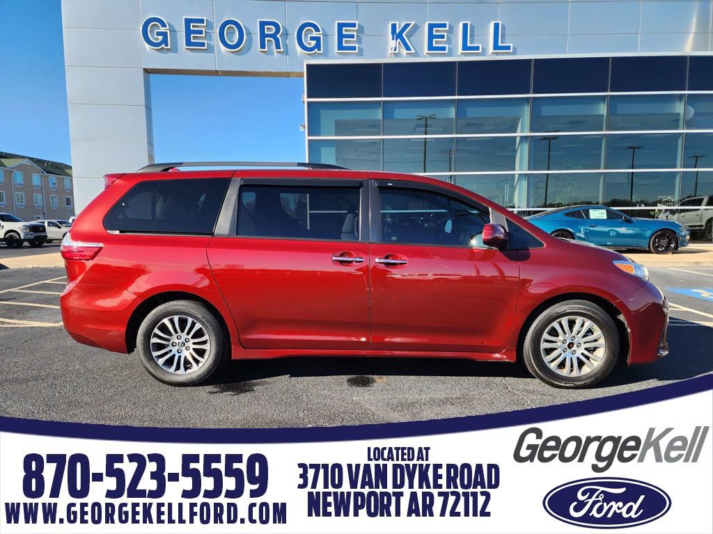 Used 2019 Toyota Sienna XLE