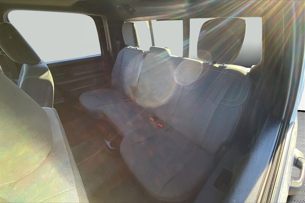 Used 2024 RAM 2500 Tradesman w/ Chrome Appearance Group image 27