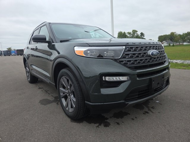 Certified 2024 Ford Explorer XLT w/ Equipment Group 202A