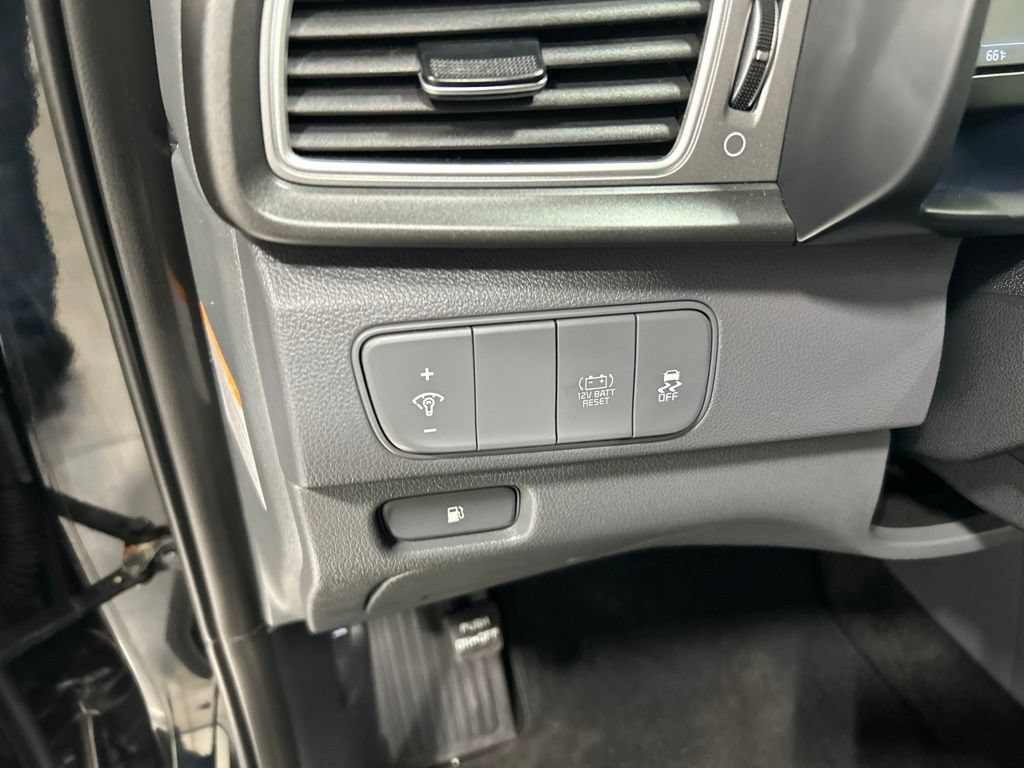 Used 2019 Kia Niro LX FWD image 14