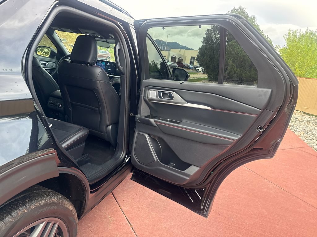 Certified 2025 Ford Explorer ST AWD/4WD image 25