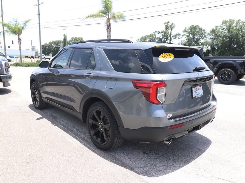 Certified 2023 Ford Explorer ST-Line w/ Class IV Trailer Tow Package RWD image 8