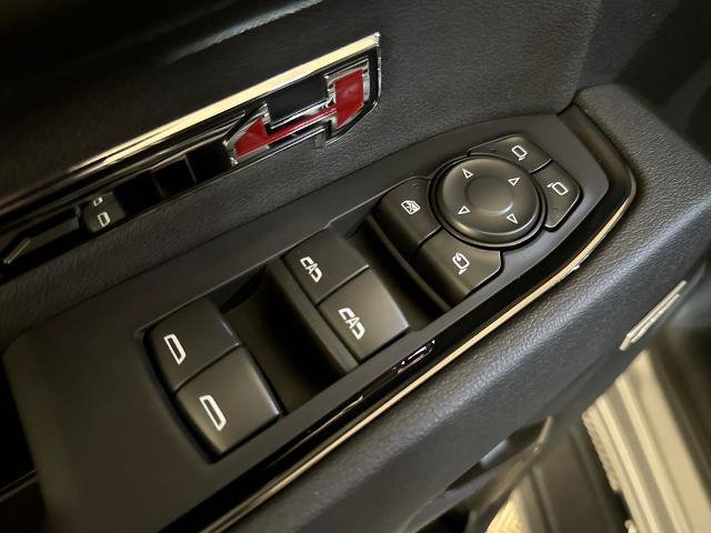 Used 2025 GMC Sierra 1500 AT4 w/ AT4 Premium Package AWD/4WD image 13