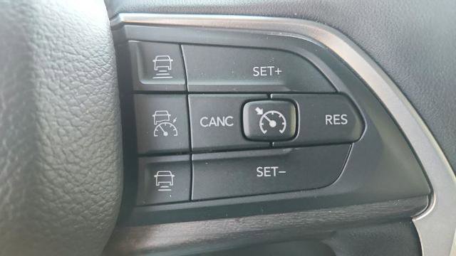 Used 2025 Jeep Grand Cherokee Limited image 25