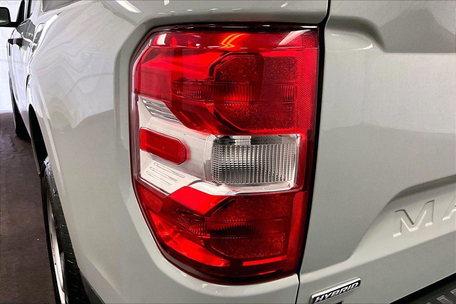 Certified 2024 Ford Maverick XL image 28