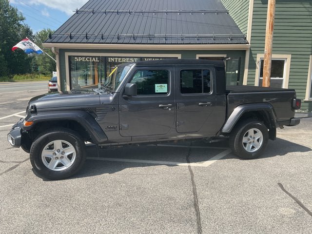 Used 2022 Jeep Gladiator Sport AWD/4WD image 2