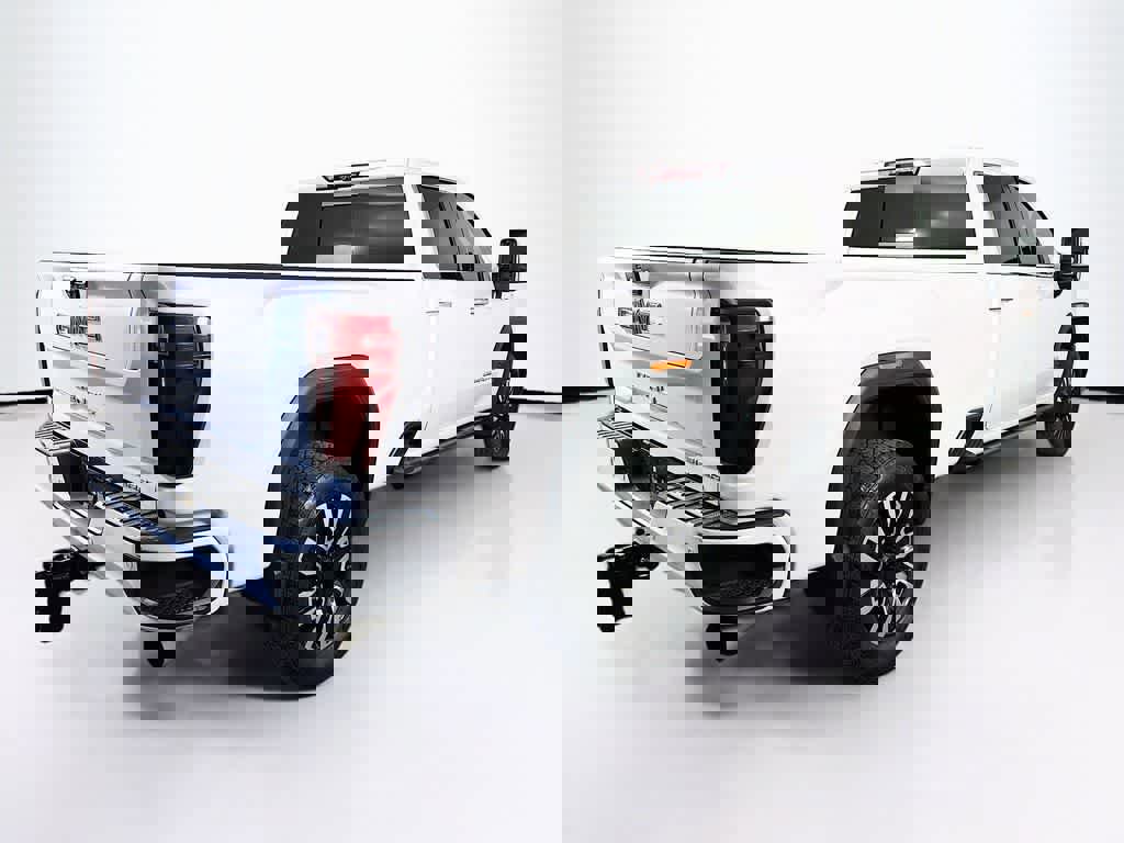 Used 2024 GMC Sierra 2500 Denali Ultimate image 5