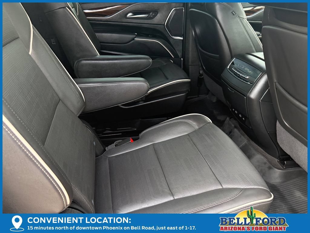 Used 2024 Cadillac Escalade ESV Premium Luxury AWD/4WD image 10