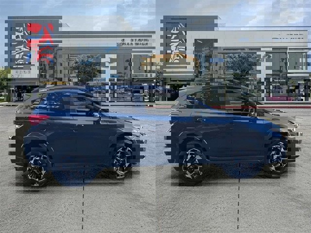 Used 2019 Subaru Crosstrek 2.0i Premium image 2