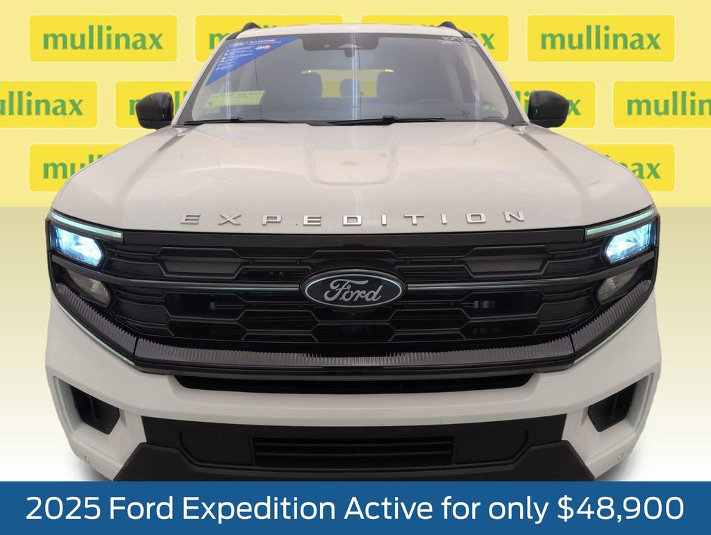 Certified 2025 Ford Expedition Active RWD image 13