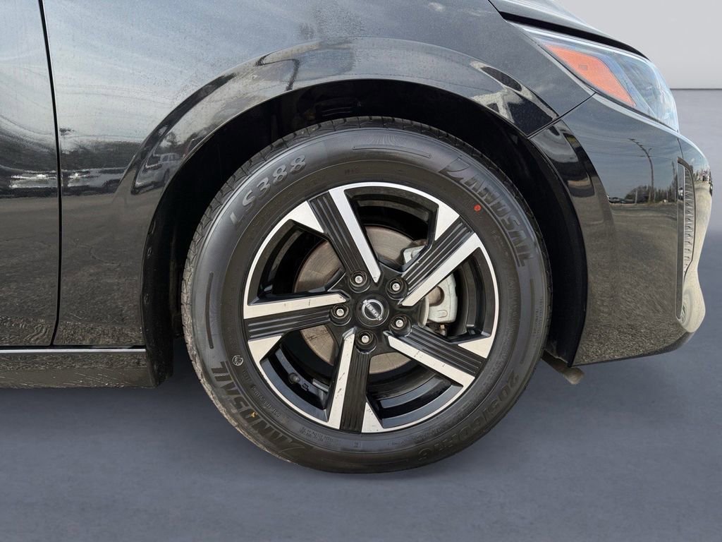 Used 2024 Nissan Sentra SV image 9
