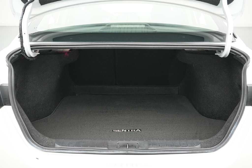 Used 2024 Nissan Sentra SV FWD image 19