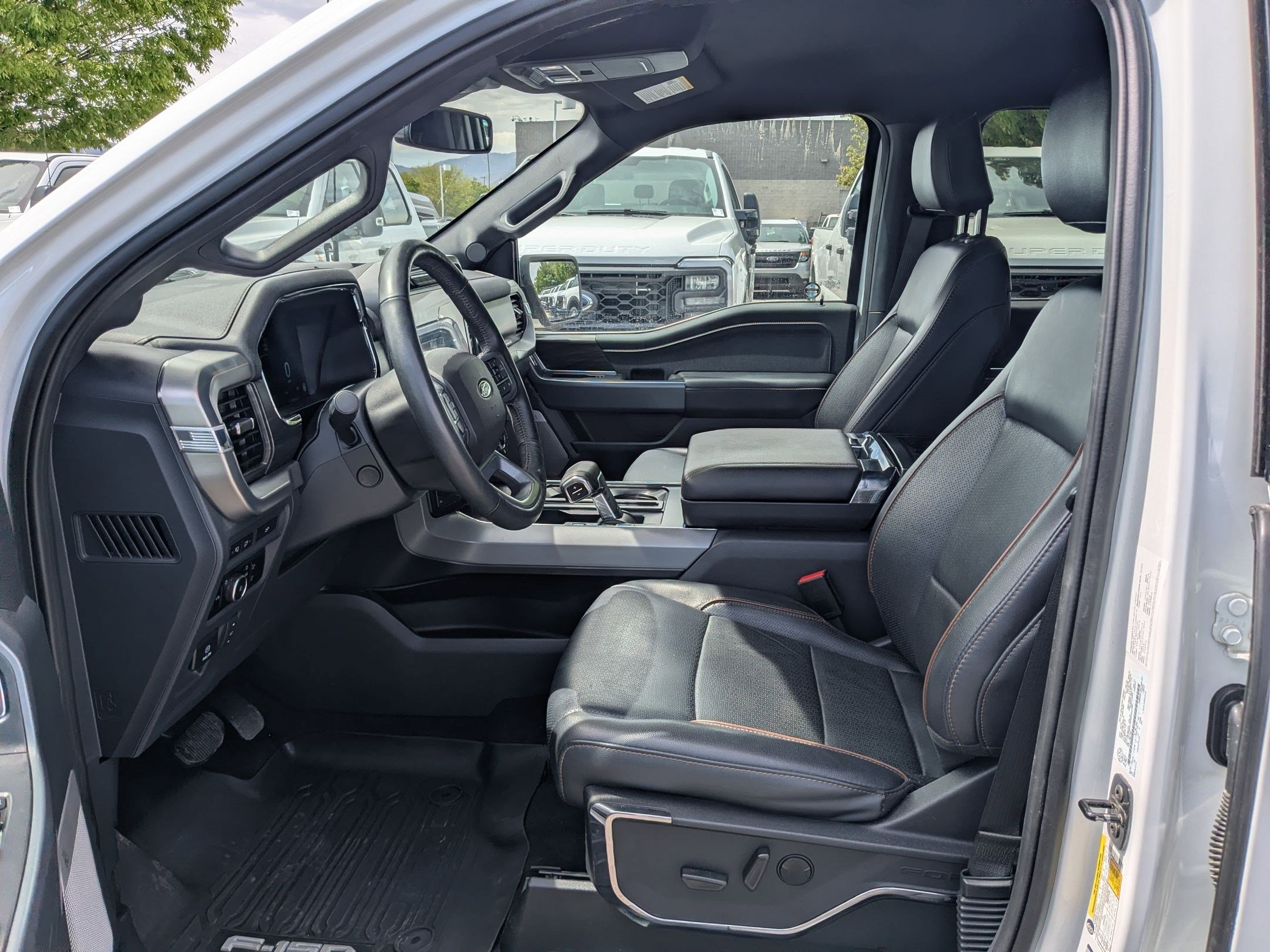Certified 2024 Ford F150 Lariat w/ Tow/Haul Package AWD/4WD image 30