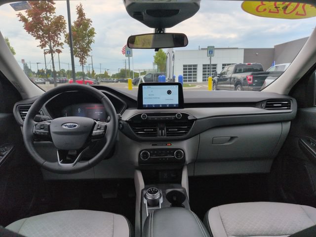 Certified 2023 Ford Escape Active AWD/4WD image 26