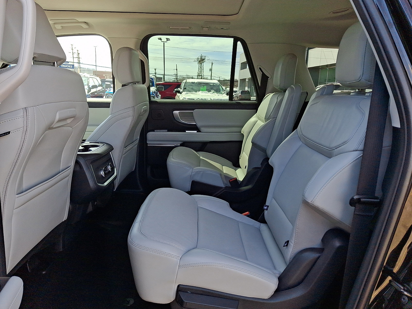 Certified 2025 Ford Expedition Max Platinum w/ Driver's Package image 10