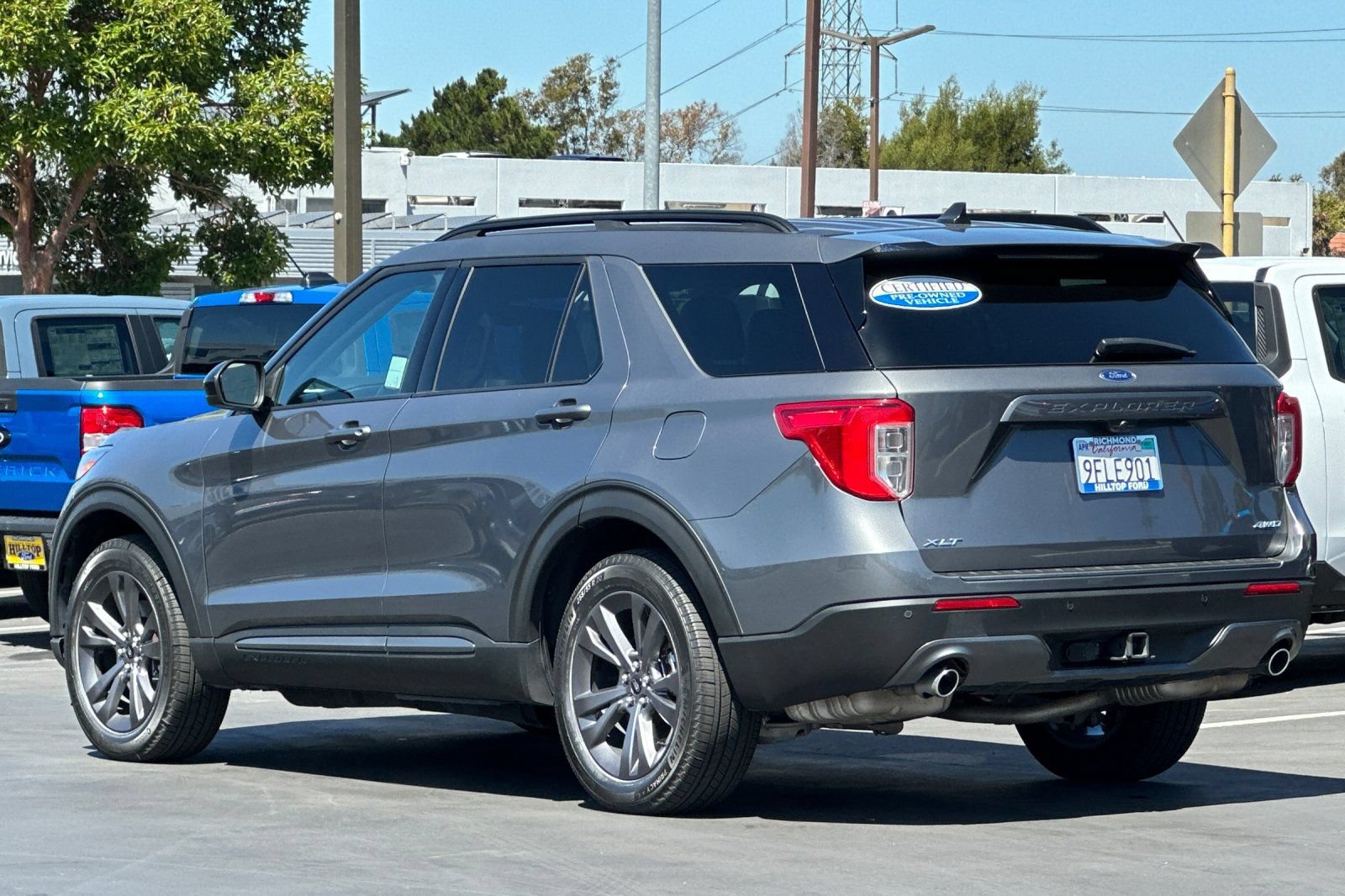 Certified 2023 Ford Explorer XLT w/ Equipment Group 202A AWD/4WD image 9