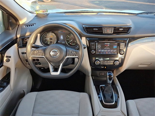 Used 2020 Nissan Rogue Sport SV image 12