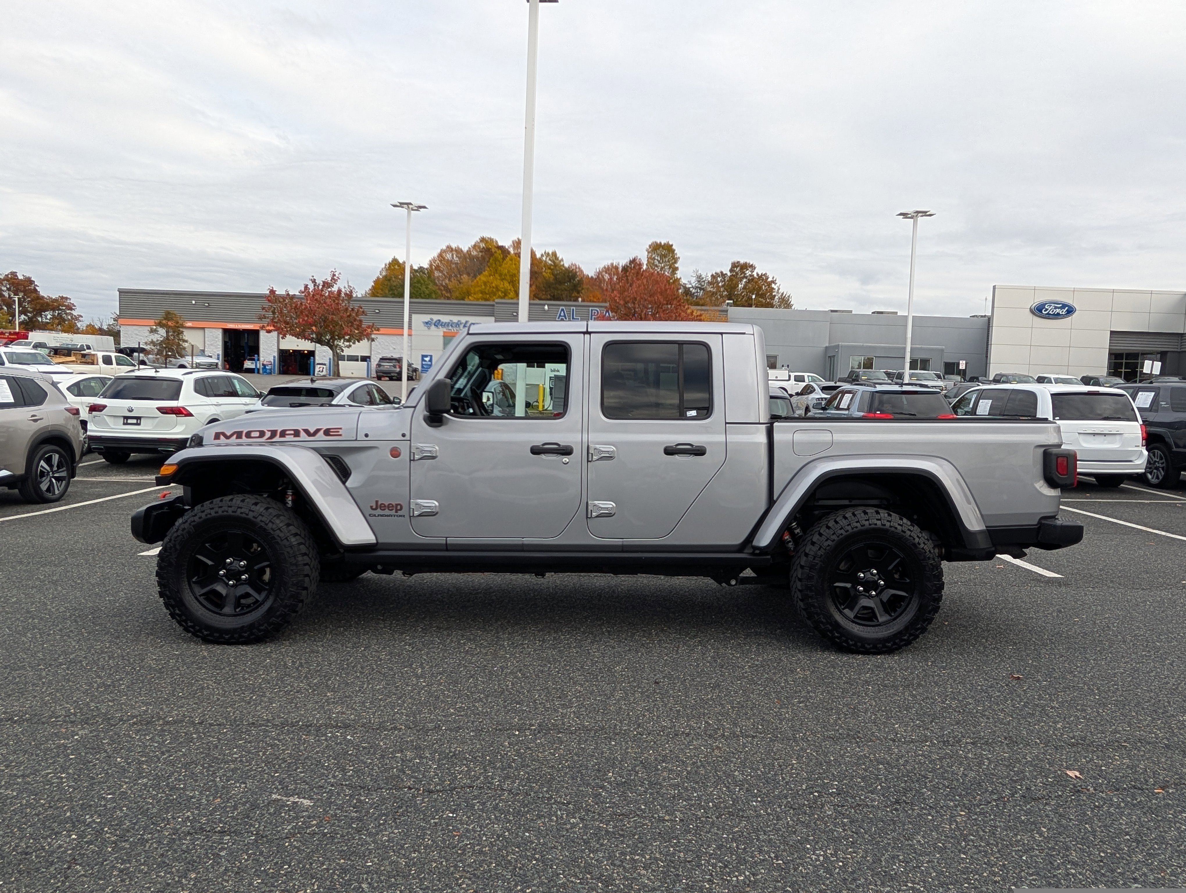 Used 2021 Jeep Gladiator Mojave image 2