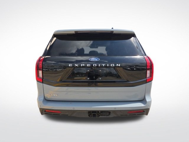 Certified 2025 Ford Expedition Active AWD/4WD image 8