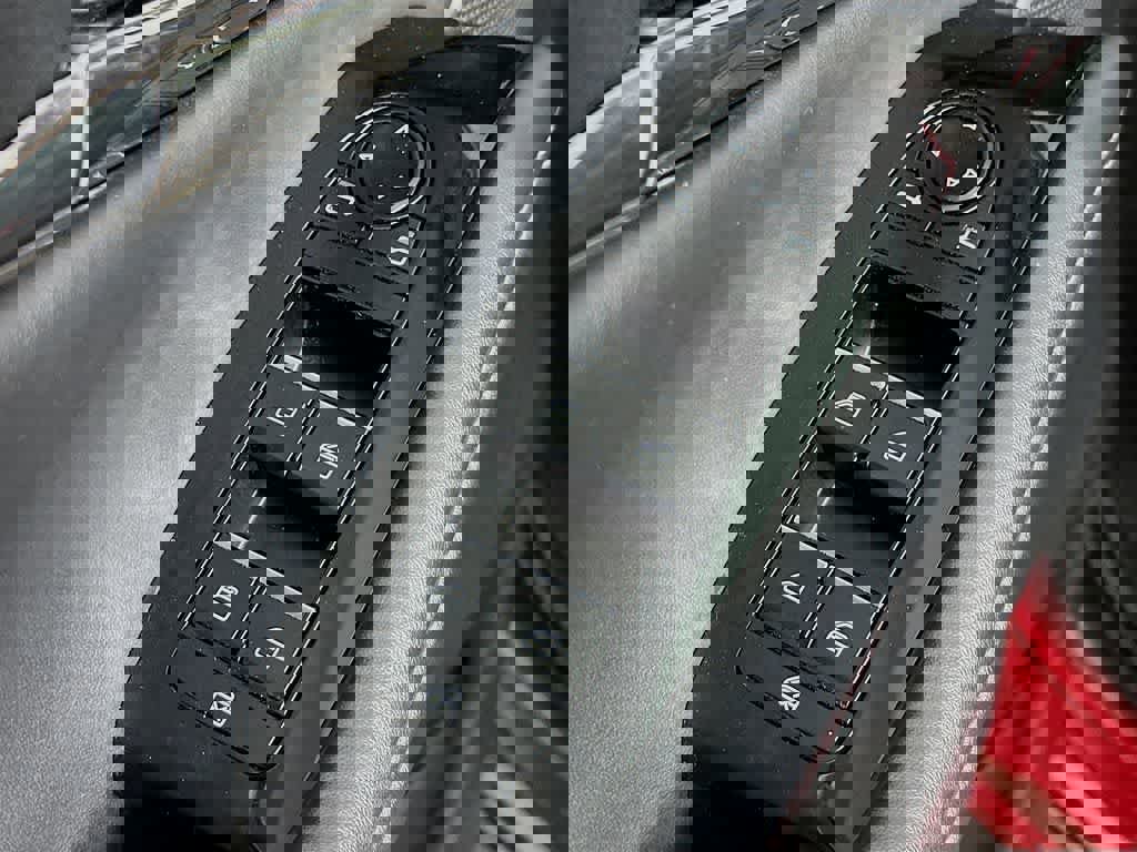 Used 2023 MAZDA CX-30 AWD 2.5 S w/ Preferred Package image 28