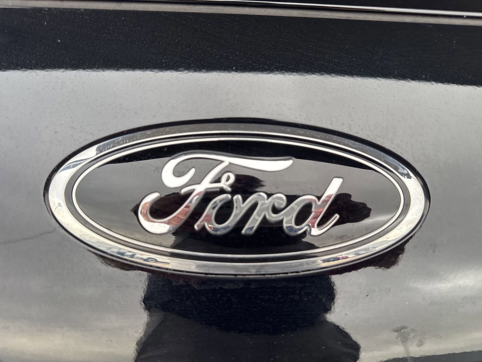 Certified 2022 Ford Escape SEL w/ SEL Stealth AWD Package image 14