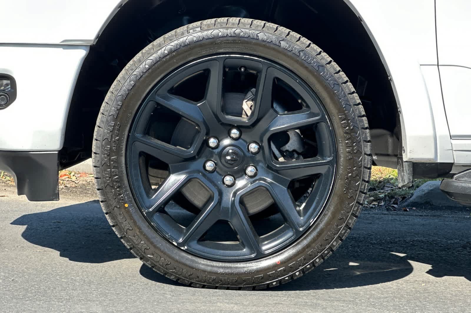 Used 2022 RAM 1500 Laramie AWD/4WD image 26