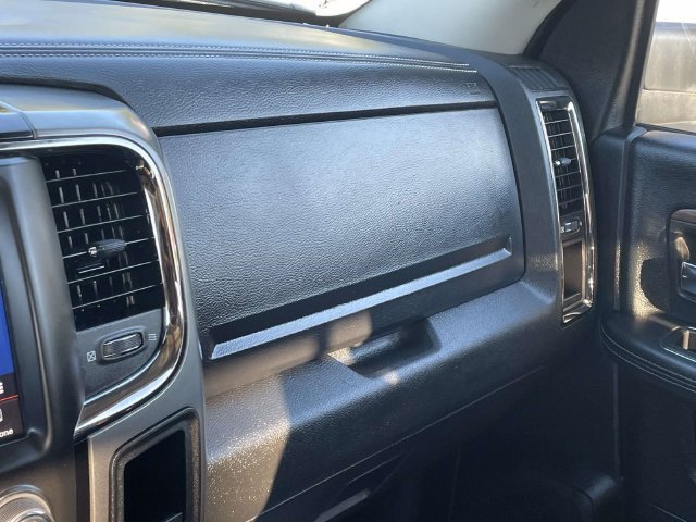 Used 2018 RAM 2500 Laramie w/ Sport Appearance Group AWD/4WD image 32