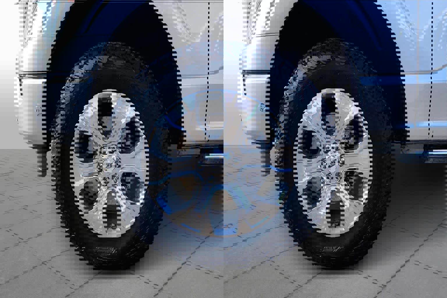 Certified 2021 Ford F150 Platinum w/ Equipment Group 701A High image 13