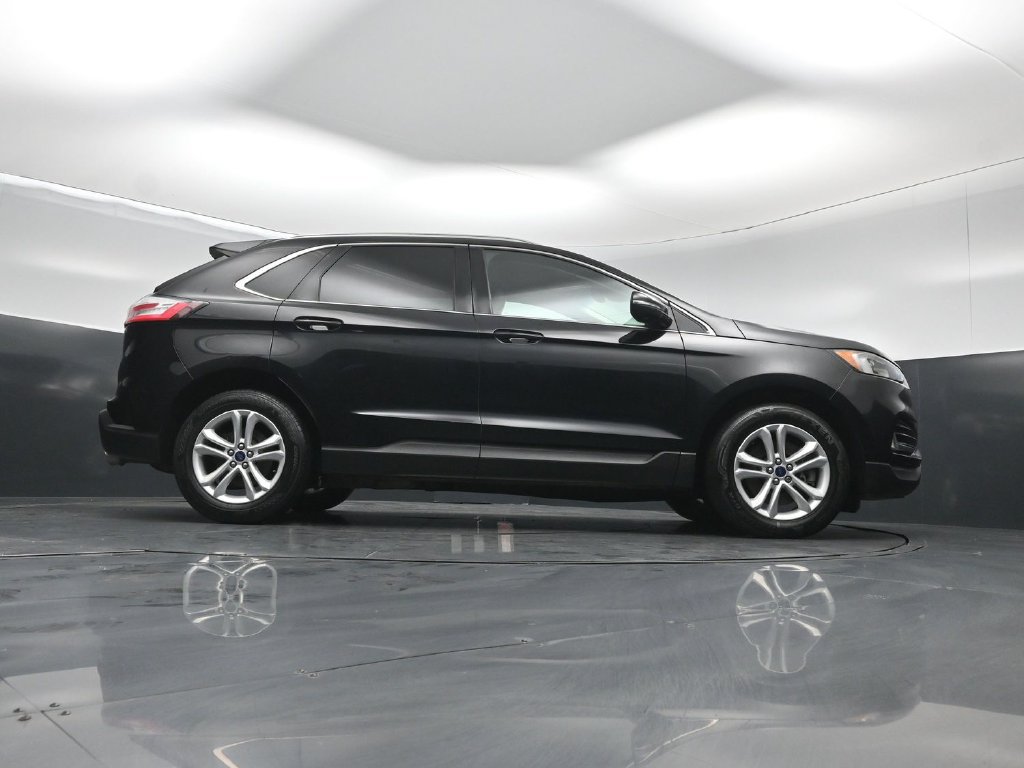 Certified 2019 Ford Edge SEL w/ Equipment Group 201A AWD/4WD image 48
