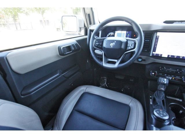 Certified 2024 Ford Bronco Wildtrak AWD/4WD image 7