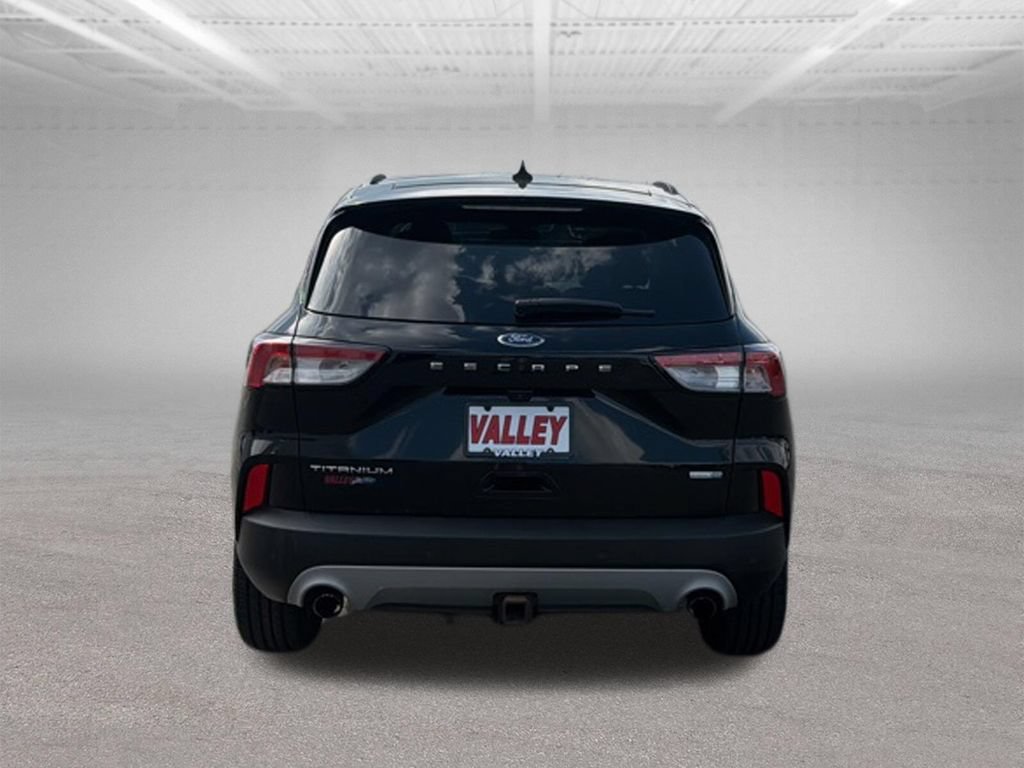 Certified 2020 Ford Escape Titanium w/ Titanium Premium Package 2.0 AWD/4WD image 9