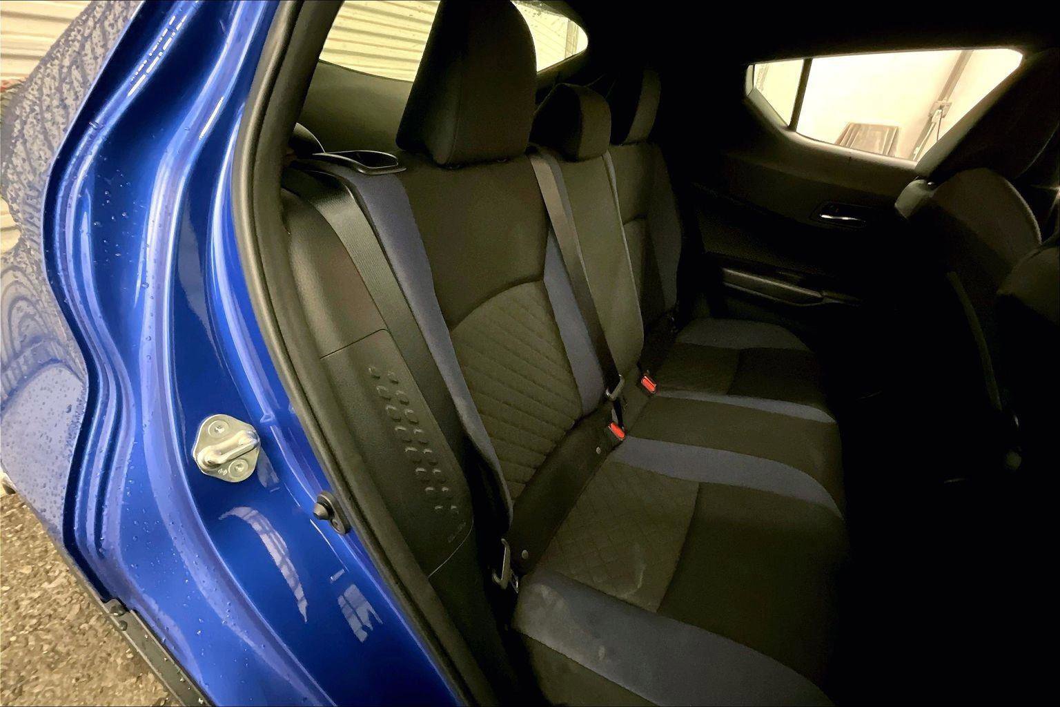 Used 2020 Toyota C-HR XLE image 26