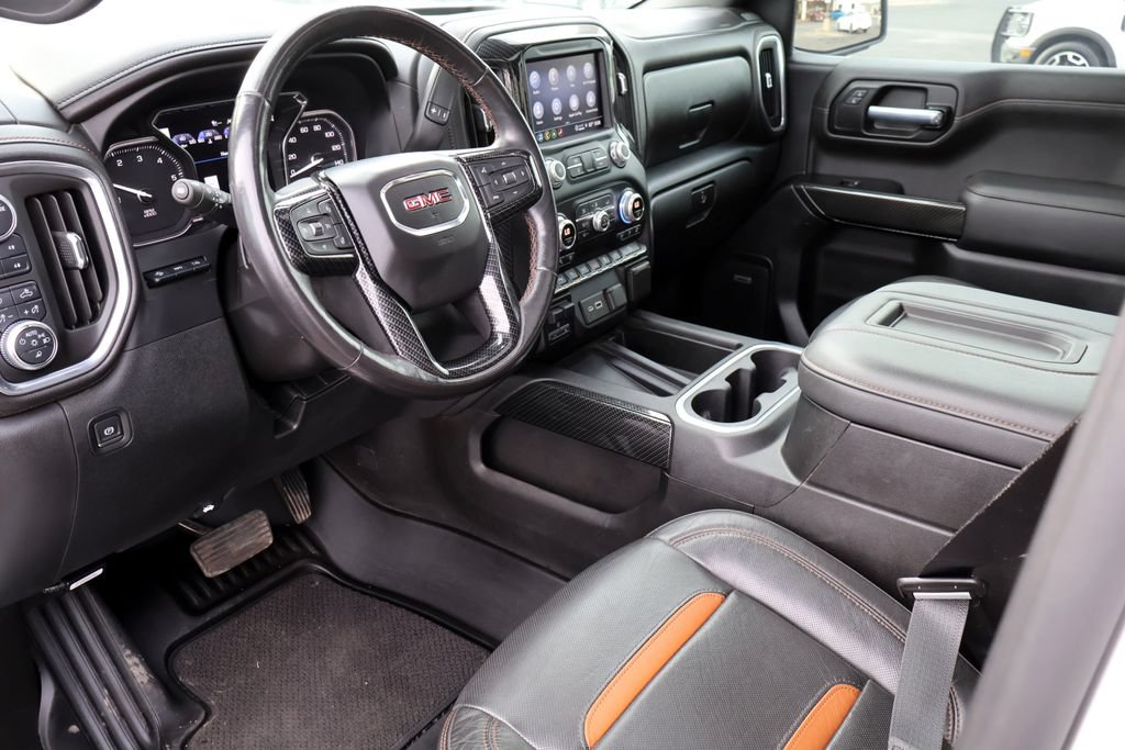 Used 2021 GMC Sierra 1500 AT4 w/ AT4 Premium Package AWD/4WD image 4