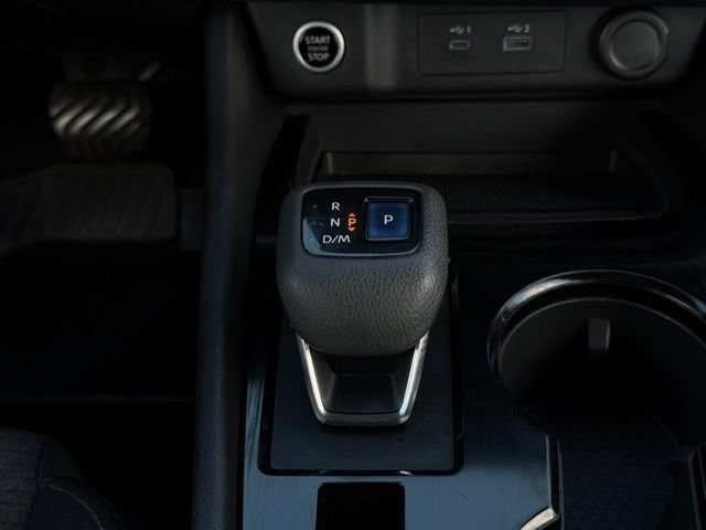 Used 2022 Nissan Rogue SV AWD/4WD image 30