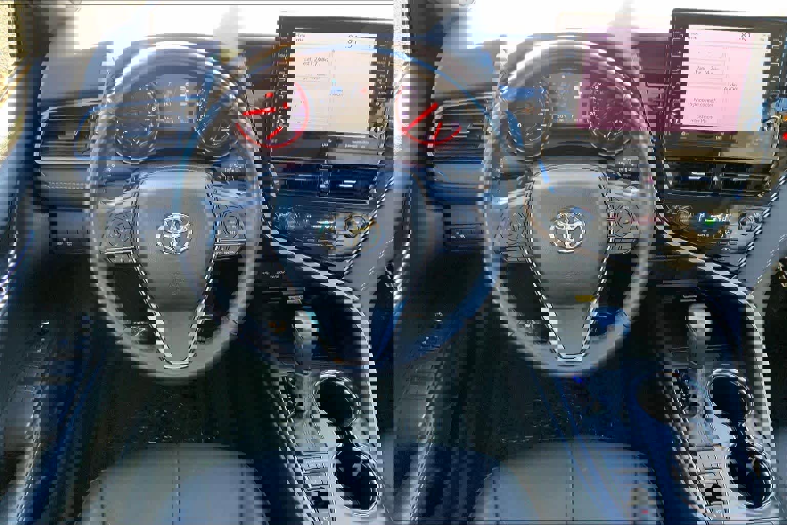 Used 2023 Toyota Camry XSE image 8